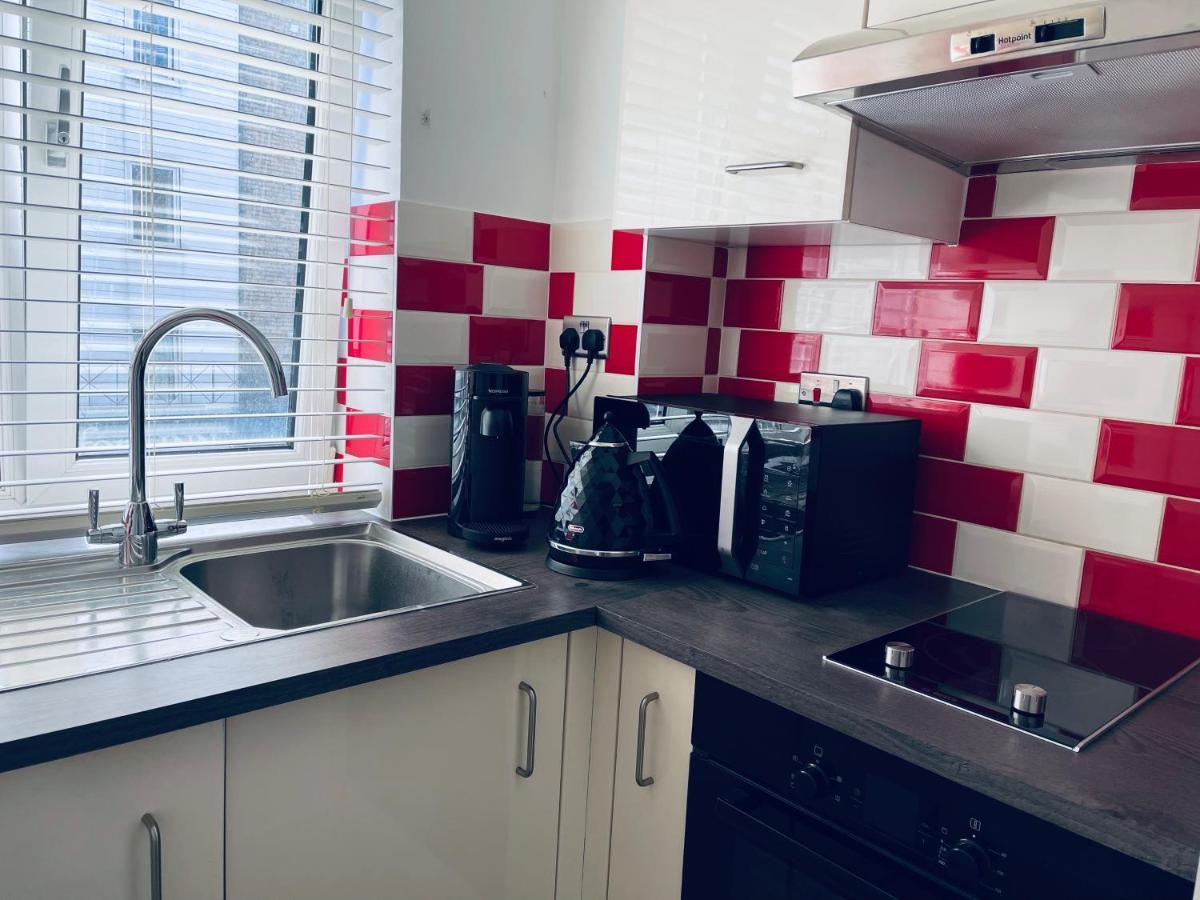 Central London Stylish Newly Decorated Studio Flat Exterior photo